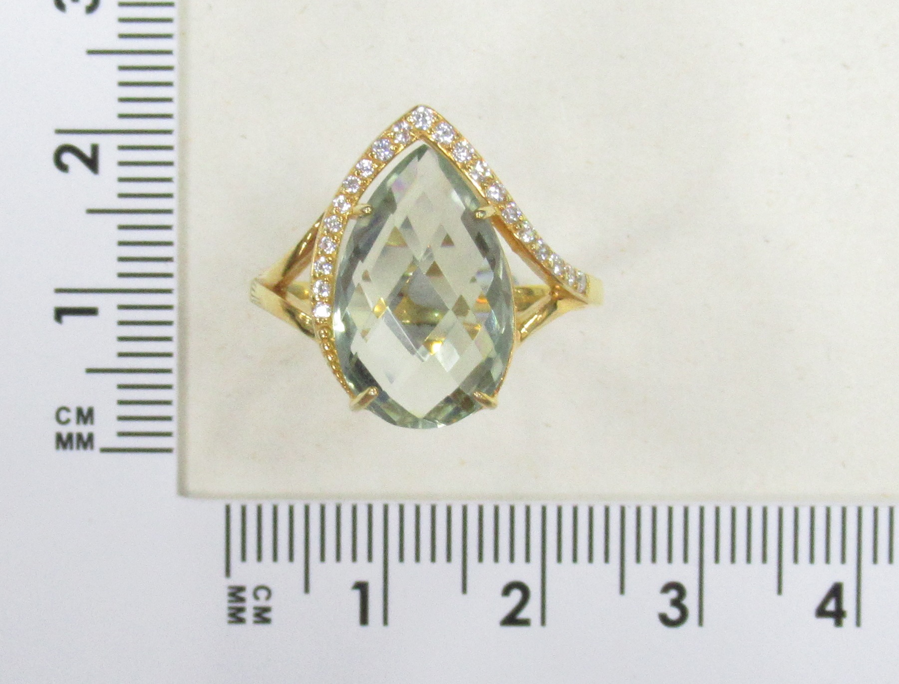 Серебряное кольцо с празиолитом